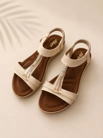 Mergenshoes Akç A26 Bej Günlük Taşlı Kadın Sandalet Ayakkabı