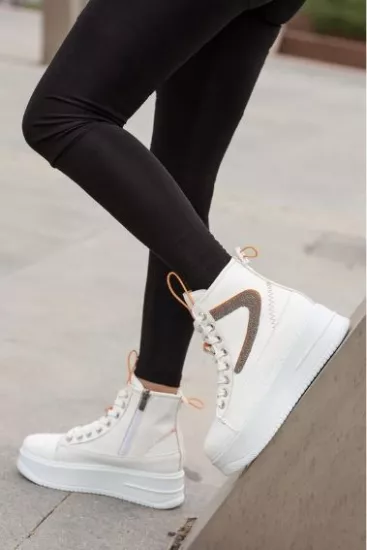 Mergenshoes BF950 Beyaz Kalın Taban Kadın Spor Bot