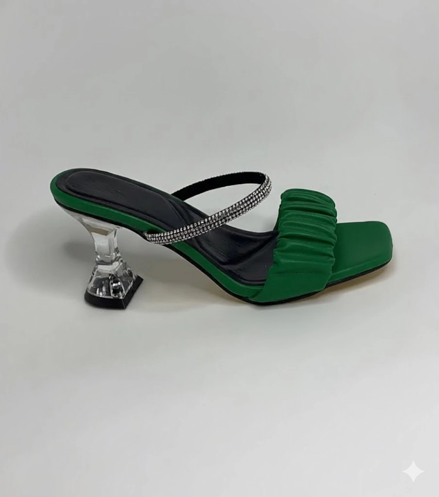 Mergenshoes T032 Yeşil Şeffaf Topuklu Rahat Taban Kadın Terlik