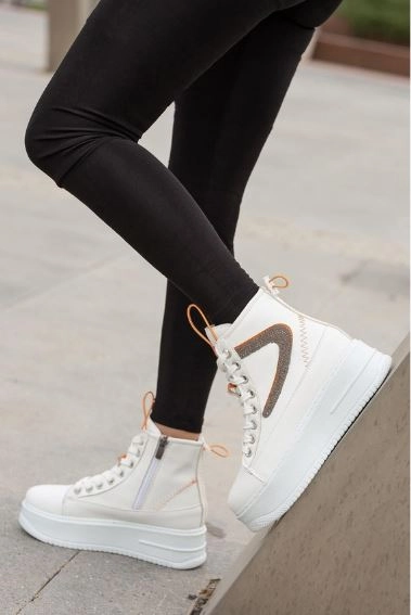 Mergenshoes BF950 Beyaz Kalın Taban Kadın Spor Bot